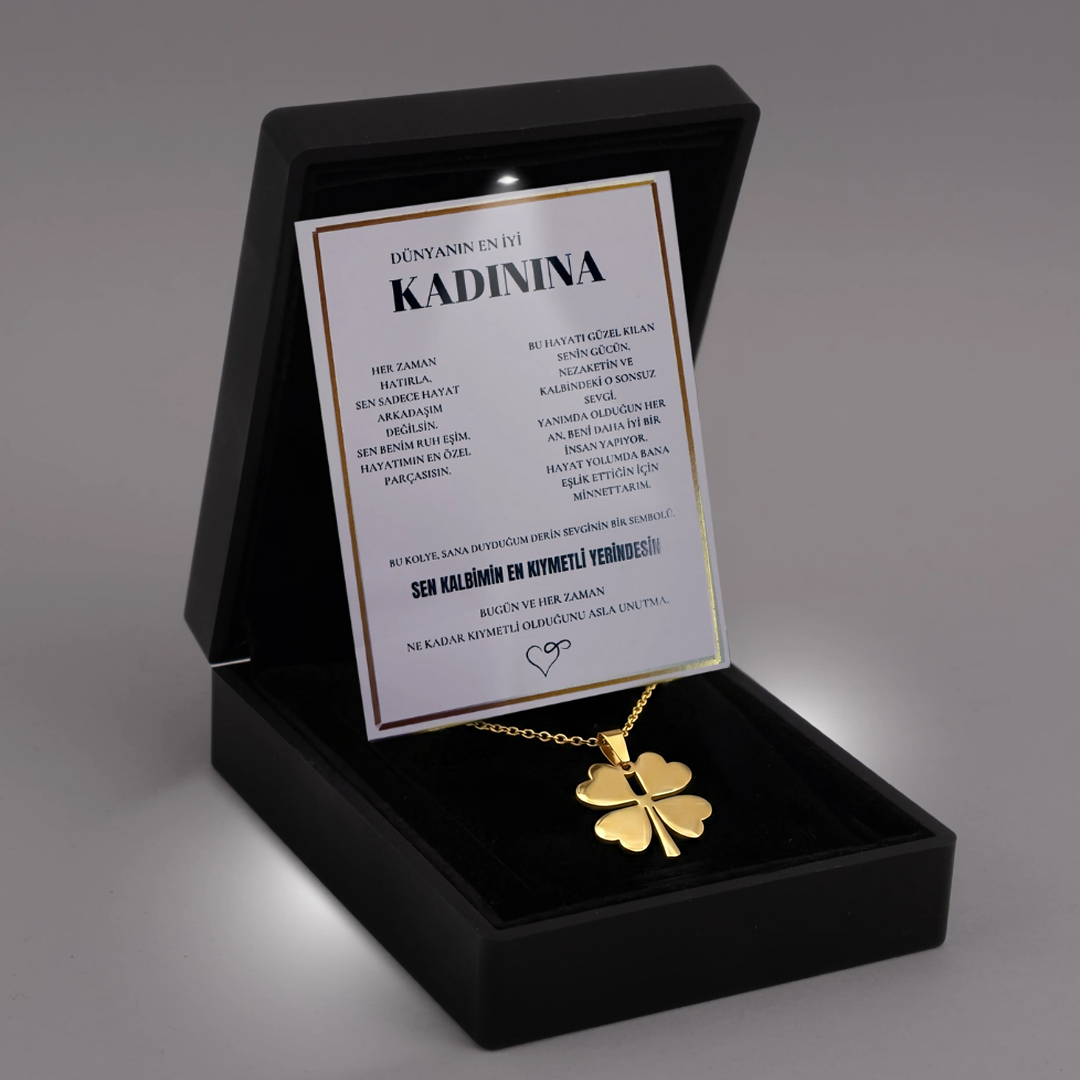 Kadınına Yonca Çiçeği Kolye Anlamlı Not ve Kutulu