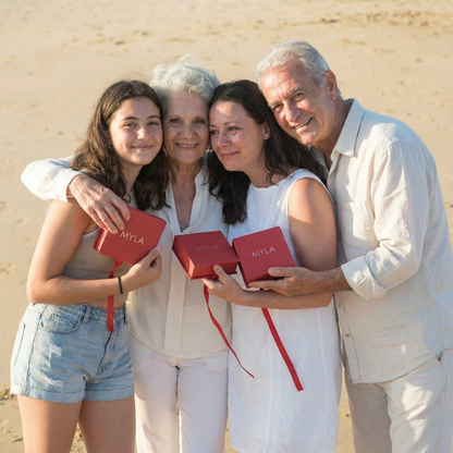 Myla 3'lü Aile Paketi Kızıma Yonca, Anneme Melek ve Babama Magneto